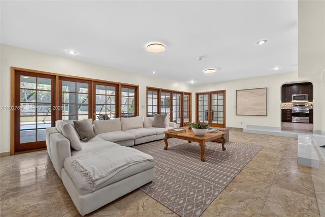 6125 SW 109th Street, Pinecrest, FL 33156