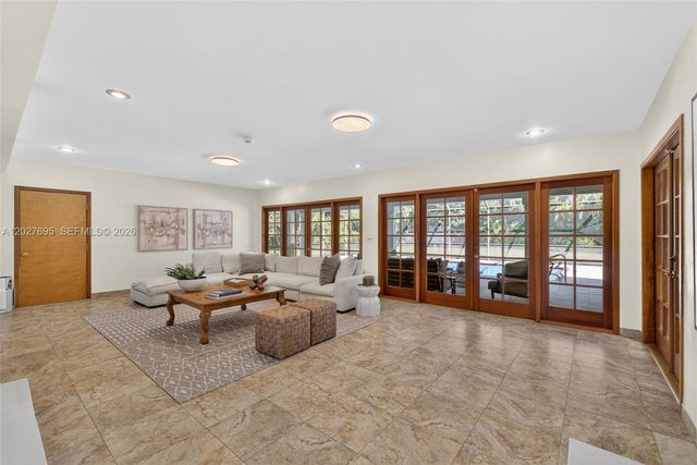 6125 SW 109th Street, Pinecrest, FL 33156