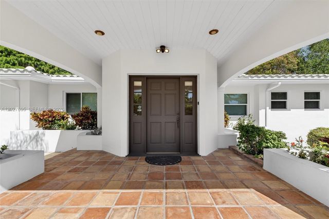 6125 SW 109th Street, Pinecrest, FL 33156