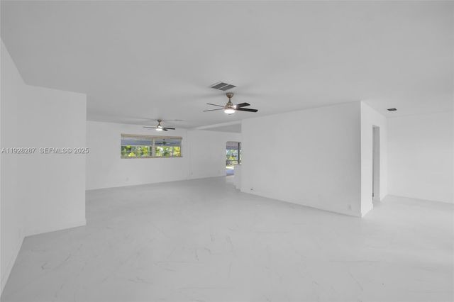 11390 NW 37th St, Coral Springs, FL 33065