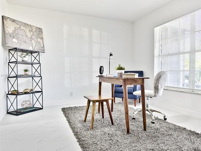 11390 NW 37th St, Coral Springs, FL 33065