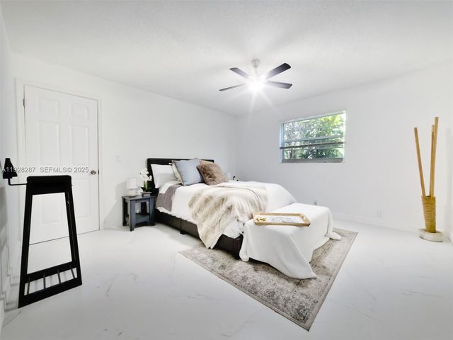 11390 NW 37th St, Coral Springs, FL 33065