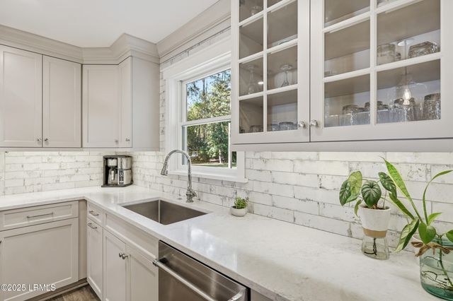 70 Pine View Drive, Bluffton, SC 29910