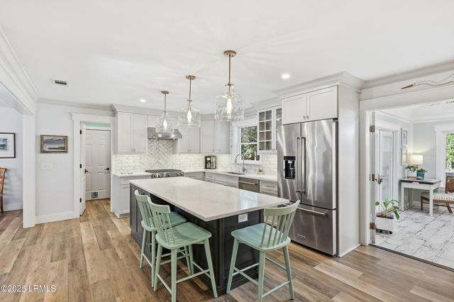 70 Pine View Drive, Bluffton, SC 29910