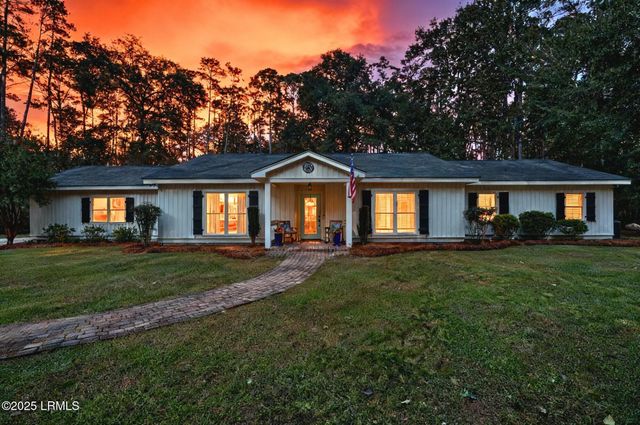 70 Pine View Drive, Bluffton, SC 29910