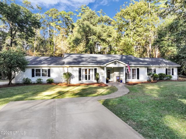 70 Pine View Drive, Bluffton, SC 29910