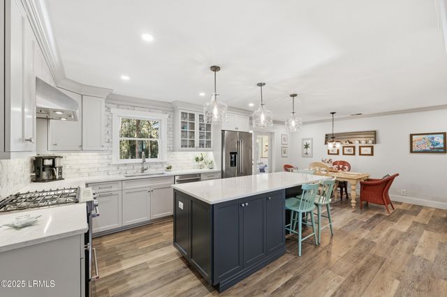 70 Pine View Drive, Bluffton, SC 29910