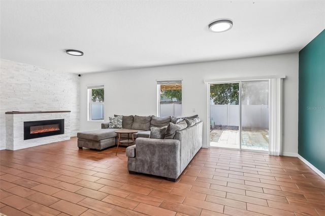 476 SQUIRES GROVE DRIVE, Winter Haven, FL 33880