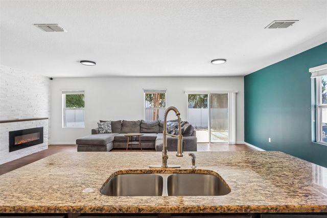 476 SQUIRES GROVE DRIVE, Winter Haven, FL 33880