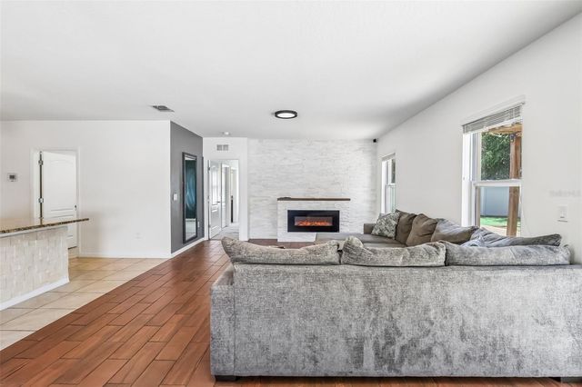 476 SQUIRES GROVE DRIVE, Winter Haven, FL 33880