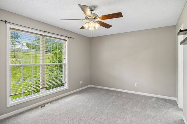 1007 Copper Kettle Cir, Pleasant View, TN 37146