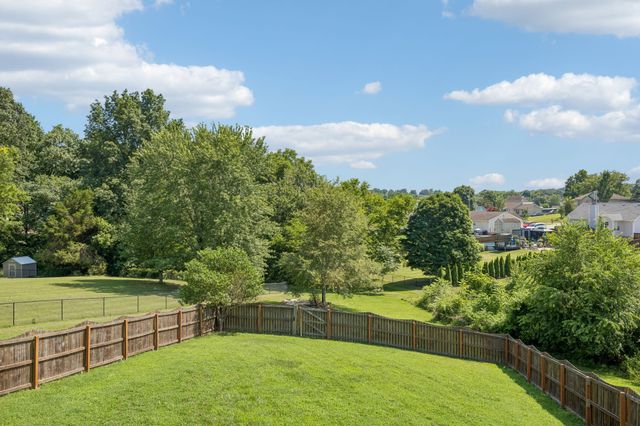 1007 Copper Kettle Cir, Pleasant View, TN 37146