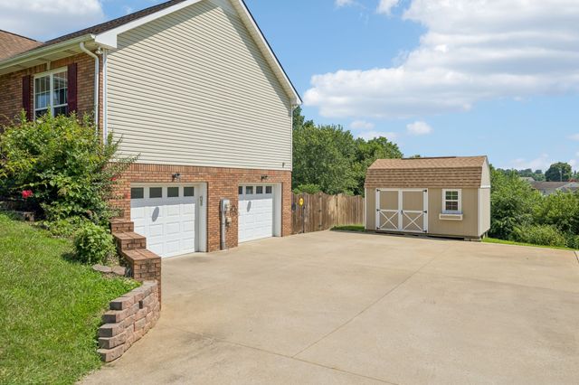 1007 Copper Kettle Cir, Pleasant View, TN 37146