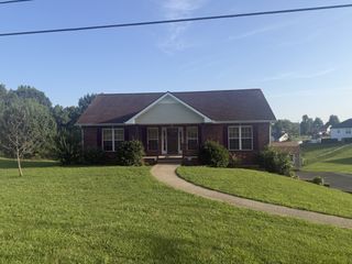 1007 Copper Kettle Cir, Pleasant View, TN 37146