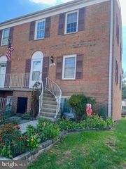 14441 TURIN LN, Centreville, VA 20121