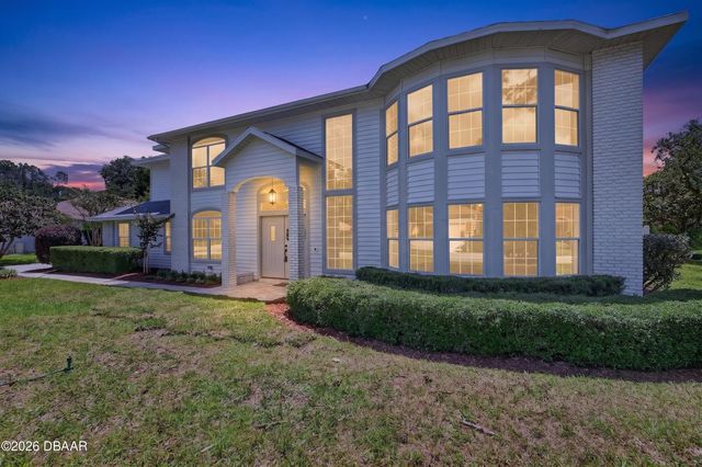 13 Ellsworth Drive, Palm Coast, FL 32164