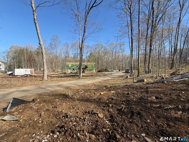 86 Quail Run Road, Woodbury, CT 06798
