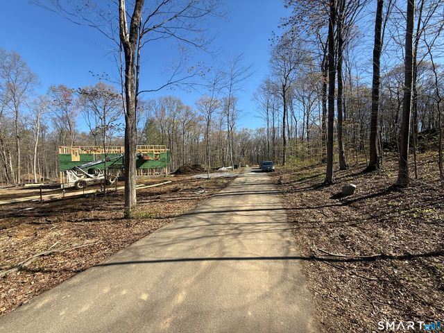 86 Quail Run Road, Woodbury, CT 06798