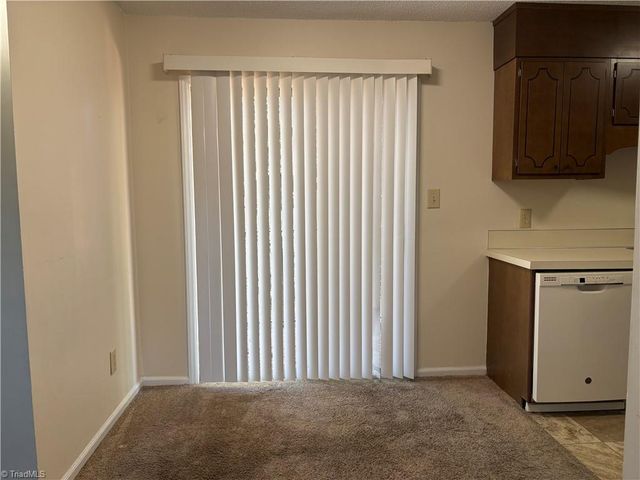 208 Northpoint Avenue K, High Point, NC 27262