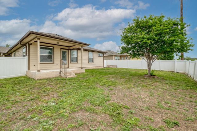 18303 Bandelier DR, Pflugerville, TX 78660
