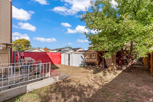 4733 W ROUNDTABLE RD, West Valley City, UT 84120