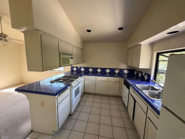 8438 Fanita Drive, Santee, CA 92071