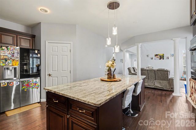 15548 Donnington Drive, Charlotte, NC 28277