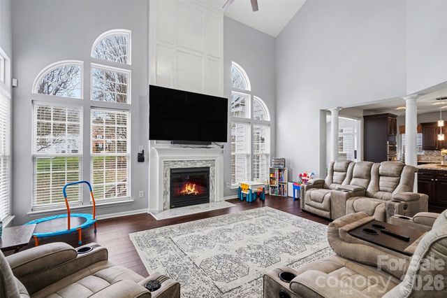 15548 Donnington Drive, Charlotte, NC 28277