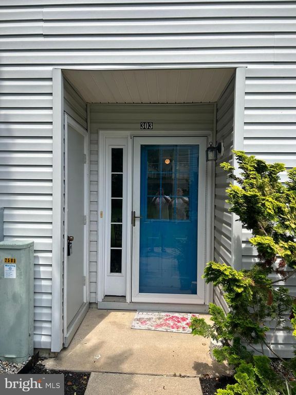 303 QUAIL RD, Marlton, NJ 08053