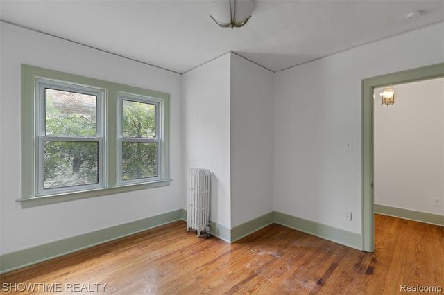 2410 Yale Avenue, Royal Oak, MI 48067