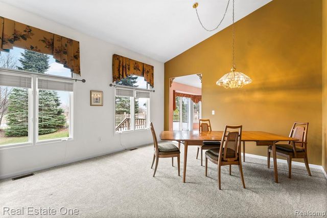 9305 Rotondo Drive, Howell, MI 48855