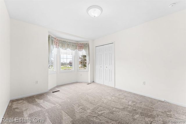 9305 Rotondo Drive, Howell, MI 48855