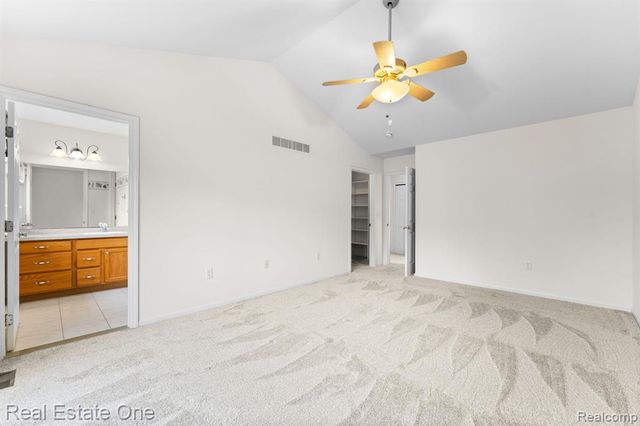 9305 Rotondo Drive, Howell, MI 48855