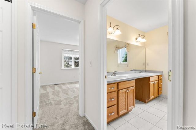 9305 Rotondo Drive, Howell, MI 48855