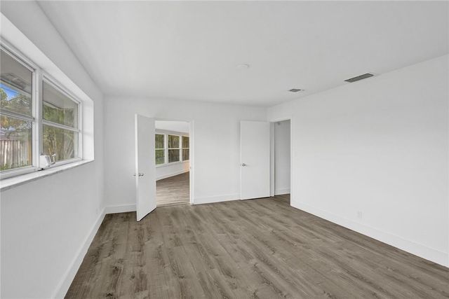 5981 NE 22ND Way, Fort Lauderdale, FL 33308