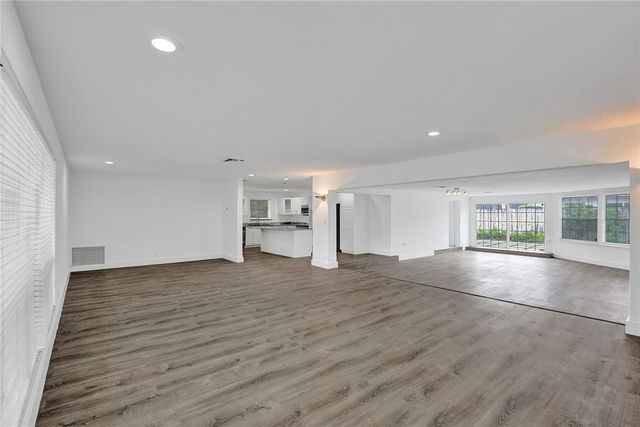5981 NE 22ND Way, Fort Lauderdale, FL 33308