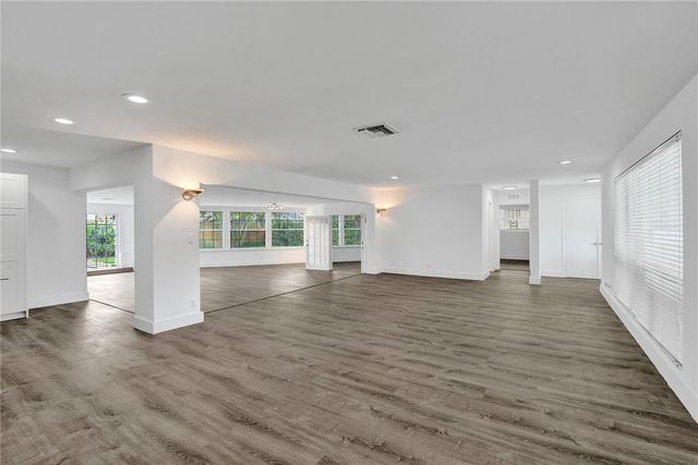 5981 NE 22ND Way, Fort Lauderdale, FL 33308