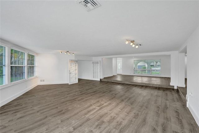 5981 NE 22ND Way, Fort Lauderdale, FL 33308