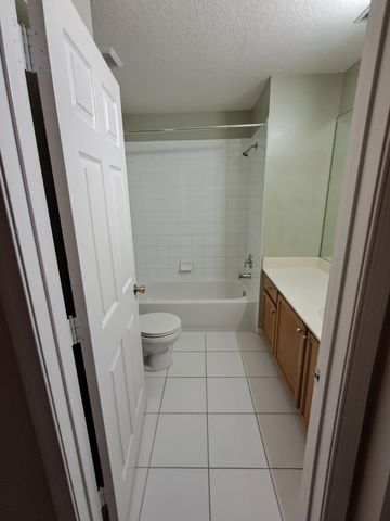 9759 Lago Drive, Boynton Beach, FL 33472