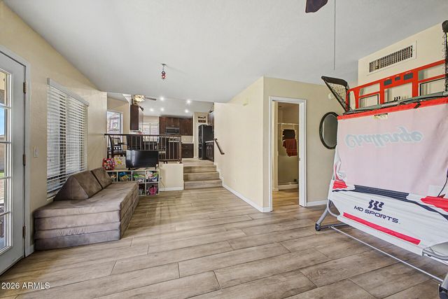 6421 W LARIAT Lane, Phoenix, AZ 85083