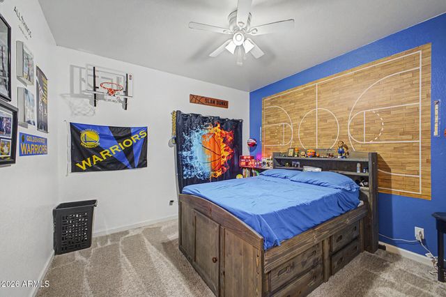 6421 W LARIAT Lane, Phoenix, AZ 85083