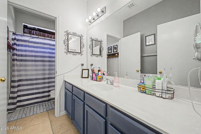 6421 W LARIAT Lane, Phoenix, AZ 85083