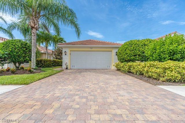 7630 Novara CT, Naples, FL 34114