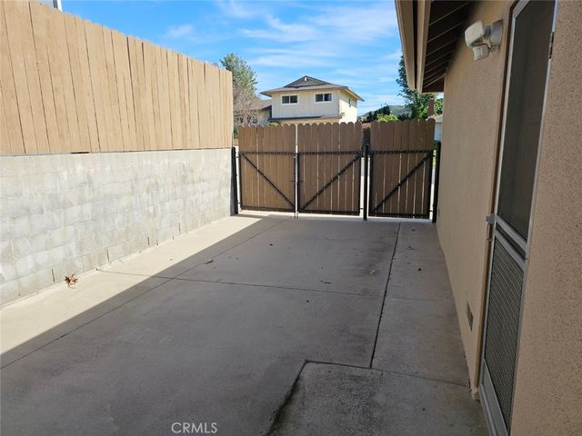 797 La Grange, Newbury Park, CA 91320