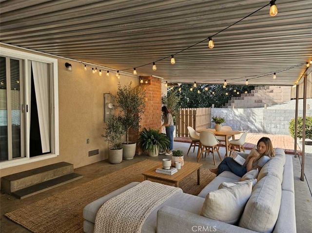 797 La Grange, Newbury Park, CA 91320