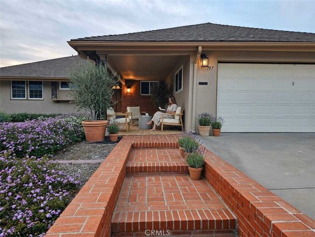 797 La Grange, Newbury Park, CA 91320