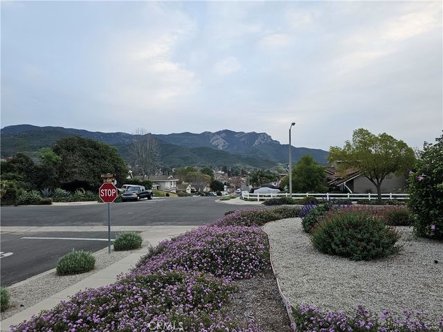 797 La Grange, Newbury Park, CA 91320