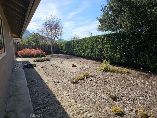 797 La Grange, Newbury Park, CA 91320