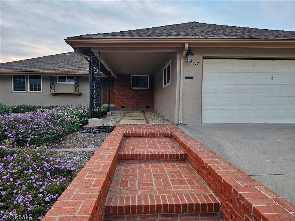797 La Grange, Newbury Park, CA 91320