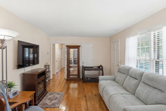 1729 Old Whitesville Road, Moncks Corner, SC 29461